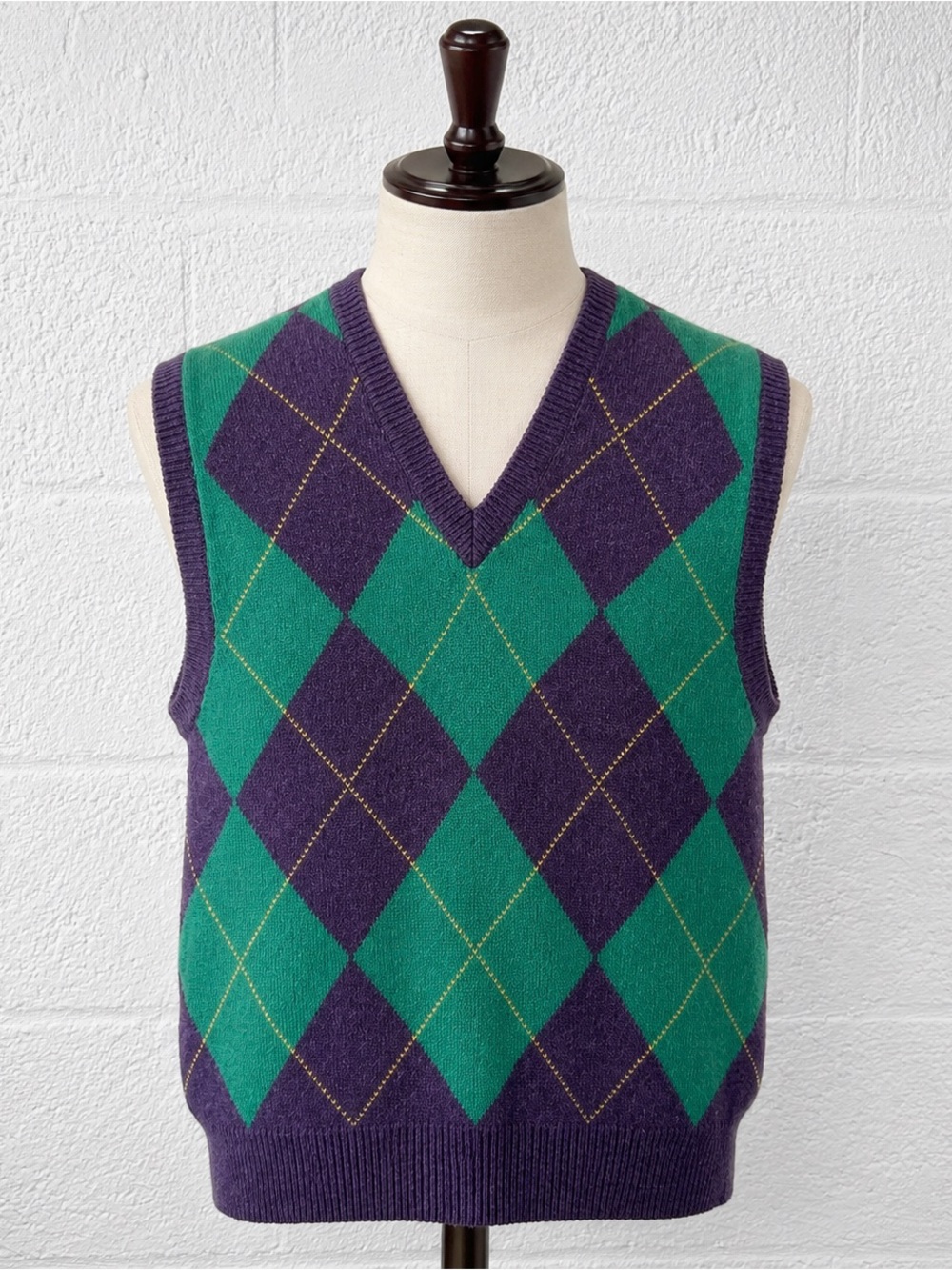 Vintage Brooks Brothers 100% Lambswool Argyle Sweater Vest Purple Green Men’s S
